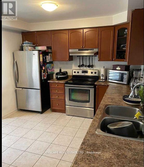 5725 Tenth Line W in Mississauga, ON - Building Photo - Building Photo