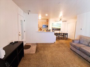 104 W 1230 N St in Provo, UT - Foto de edificio - Building Photo