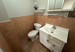 1211 Ridge Ave in Philadelphia, PA - Building Photo - Building Photo