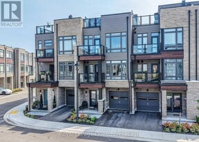 33 Wyn Wood Ln in Orillia, ON - Building Photo