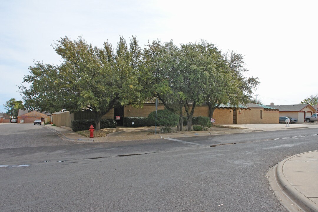 3950 Monclair Ave in Odessa, TX - Foto de edificio