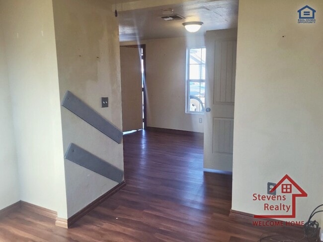 1604 NW Lindy Ave in Lawton, OK - Building Photo - Building Photo