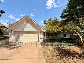 3108 Maplewood Terrace in Jonesboro, AR - Building Photo