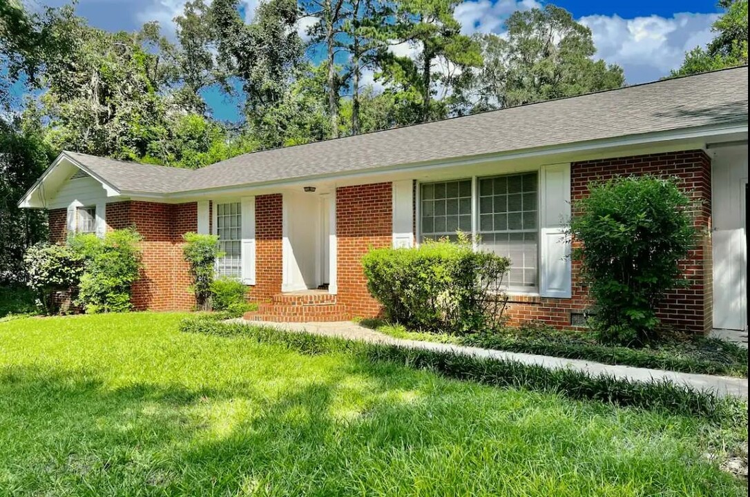 1201 Domingo Dr in Tallahassee, FL - Building Photo