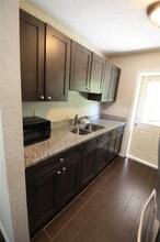 6101 SE Foss Rd in Belleview, FL - Building Photo - Building Photo