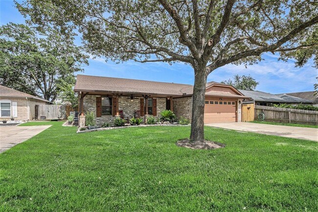 2512 Village Cir Dr in Katy, TX - Building Photo - Building Photo