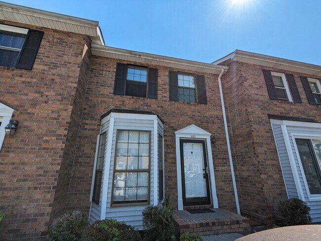 property at 463 Claircrest Dr