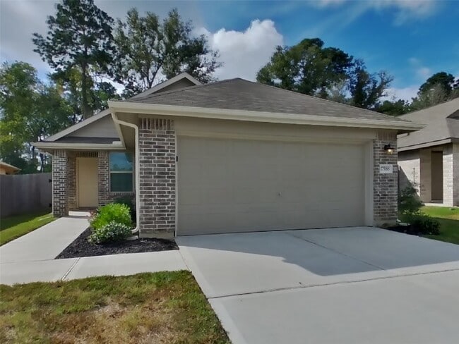 property at 17588 Rosewood Manor Ln