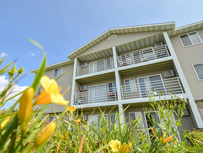 Wyndemere Apartments in St. Cloud, MN - Foto de edificio - Building Photo