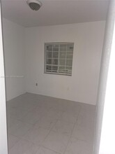 6972 NW 179th St in Hialeah, FL - Building Photo - Building Photo