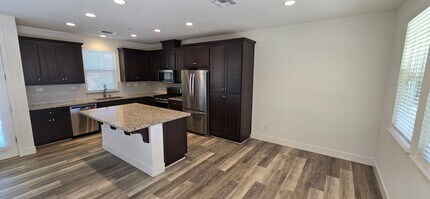 5357 Kirby Pl in Rohnert Park, CA - Building Photo - Building Photo