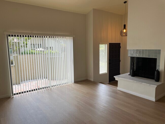 property at 3304 Caminito Eastbluff