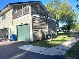 2700 Shenandoah Ln N in Plymouth, MN - Building Photo