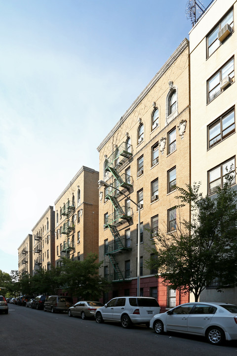 95 Thayer St in New York, NY - Building Photo