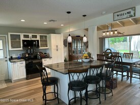 574 Dianne Dr in Melbourne, FL - Building Photo