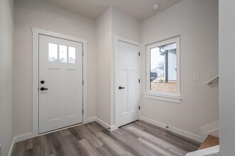 Legacy Homes Townhomes in Newton, NC - Building Photo - Interior Photo