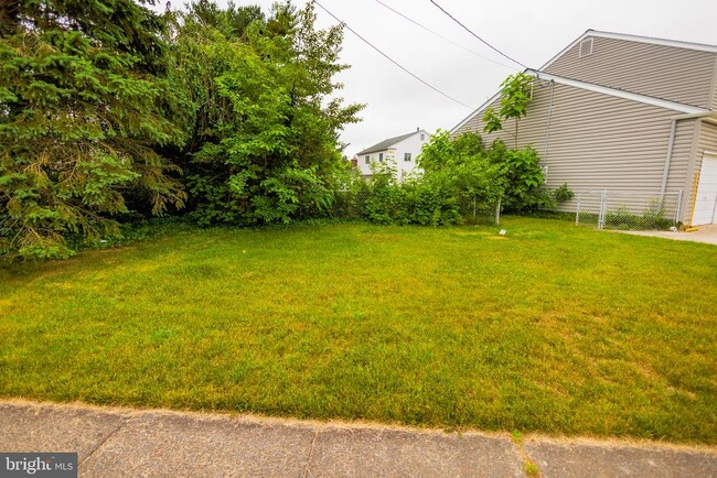 300 MacClelland Ave in Glassboro, NJ - Building Photo - Building Photo