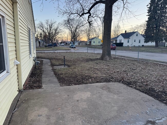 3878 Johnson Ave in Davenport, IA - Building Photo - Building Photo