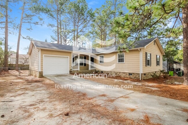 216 Pond Ridge Rd E in Columbia, SC - Foto de edificio - Building Photo