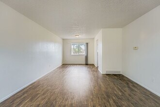 122 Crawford Cir in Golden, CO - Building Photo - Building Photo