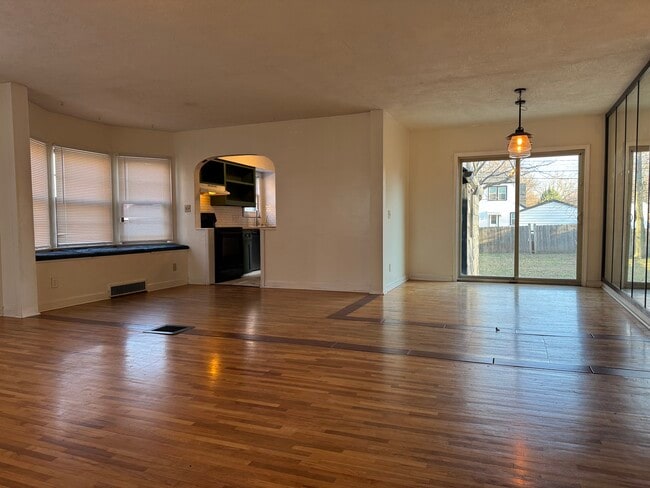 1468 N Perry Ave in Wichita, KS - Building Photo - Building Photo