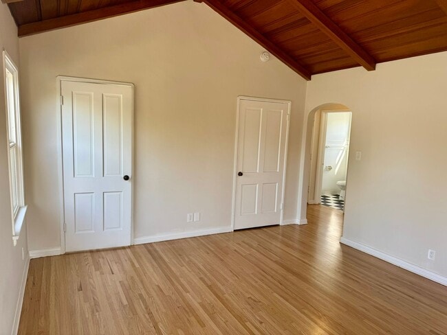 3363 Madera Ave in Los Angeles, CA - Building Photo - Building Photo