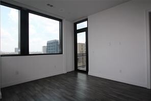 1211 Caroline St in Houston, TX - Building Photo - Building Photo