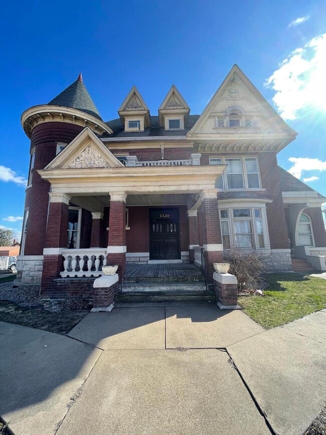 property at 1128-1130 State St