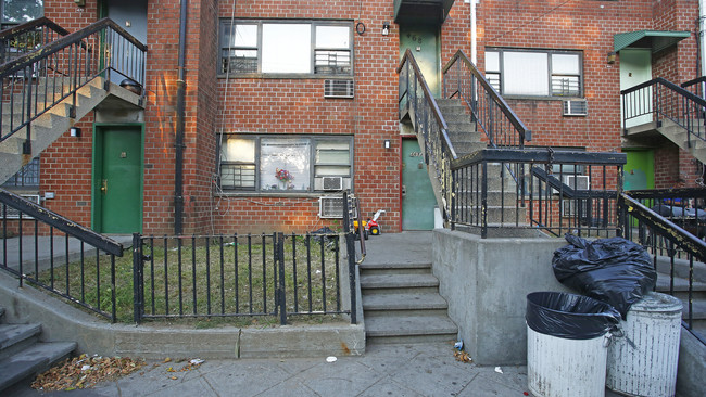 460-470 Fountain Ave in Brooklyn, NY - Building Photo - Building Photo