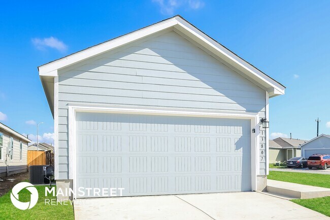 13807 Goat Cv in San Antonio, TX - Building Photo - Building Photo