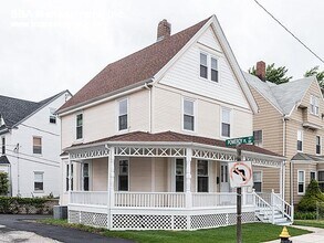 58 Saunders St in Boston, MA - Building Photo - Building Photo