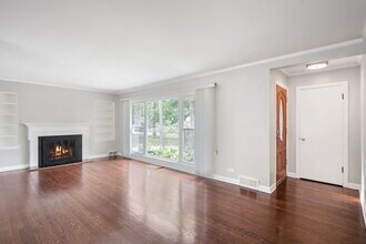 4914 Lunt Ave in Skokie, IL - Building Photo - Building Photo