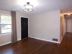 669 Glochester Pl NW in Norcross, GA - Building Photo - Building Photo