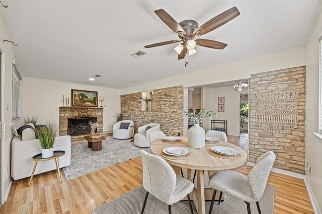 3205 Whites Dr in Austin, TX - Building Photo - Building Photo