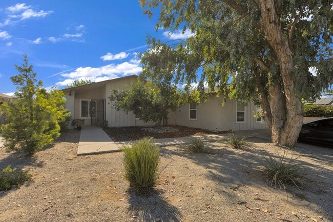 3925 Verdugo Ln