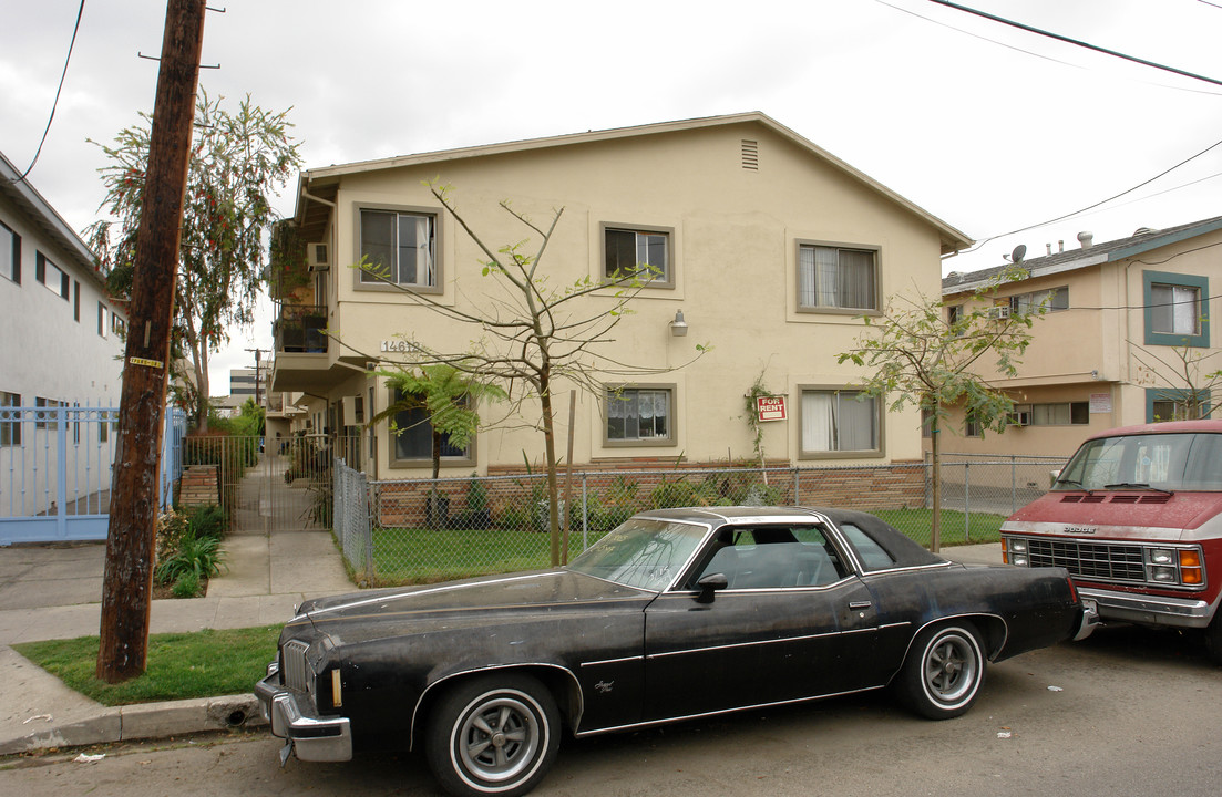 14612 Wyandotte St in Van Nuys, CA - Building Photo