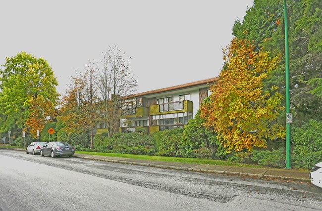 Fircrest in Burnaby, BC - Building Photo - Building Photo