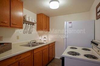 1412 Cambridge Pl in Manhattan, KS - Building Photo - Building Photo