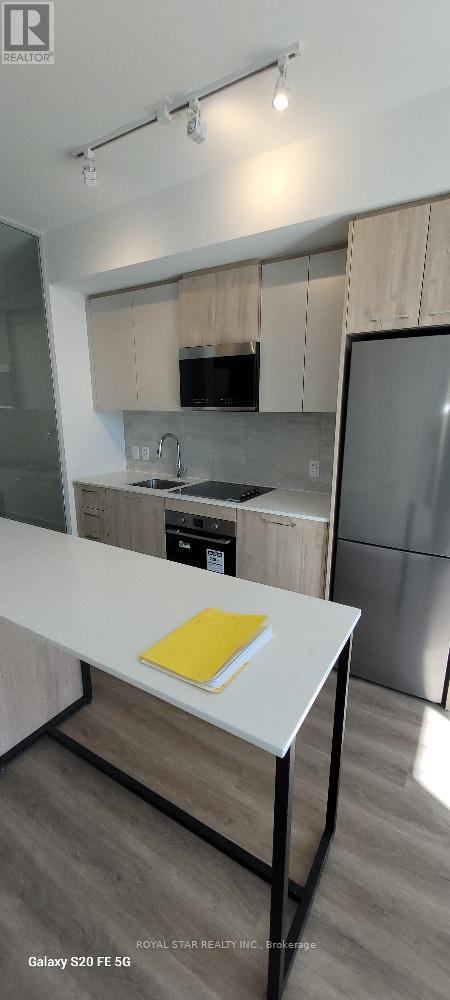 30 Dreamers Wy in Toronto, ON - Building Photo - Building Photo