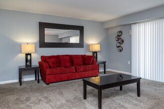 Fox Hills North in Oxon Hill, MD - Foto de edificio - Interior Photo