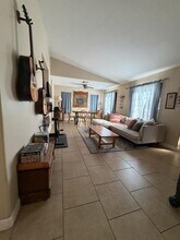 9804 Casa Del Sol Dr in Bakersfield, CA - Building Photo - Building Photo