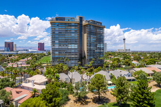 Regency Towers in Las Vegas, NV - Building Photo - Building Photo