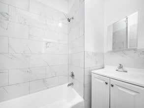 8703 90th St, Unit 2 in Woodhaven, NY - Building Photo - Building Photo