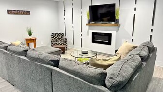 2393 Highpoint Rd in Snellville, GA - Building Photo