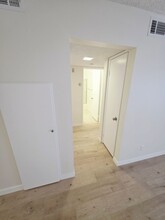 1105 Melrose Ave in Glendale, CA - Building Photo - Building Photo