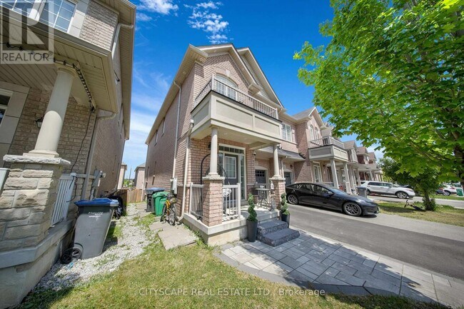 5517 Meadowcrest Ave in Mississauga, ON - Building Photo - Building Photo