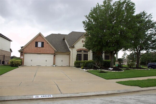 18935 Emery Meadows Ln in Tomball, TX - Building Photo - Building Photo