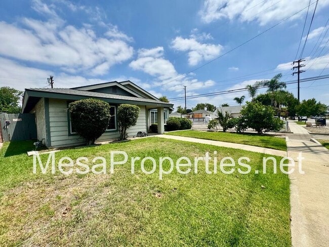 677 E Highland Ct in Upland, CA - Building Photo - Building Photo