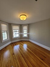 267 E Cottage St-Unit -2 in Boston, MA - Building Photo - Building Photo