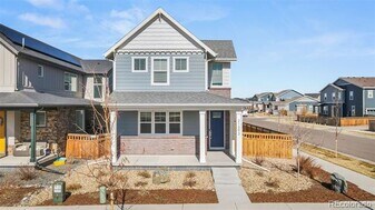 21393 E 59th Pl in Aurora, CO - Building Photo
